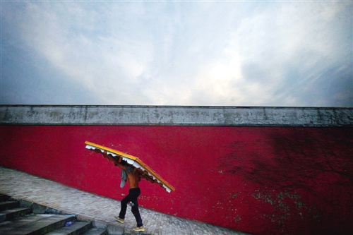 ���ؾ�������:���𸱵��ݲ�ɫ˫�ղ�ˮ��������