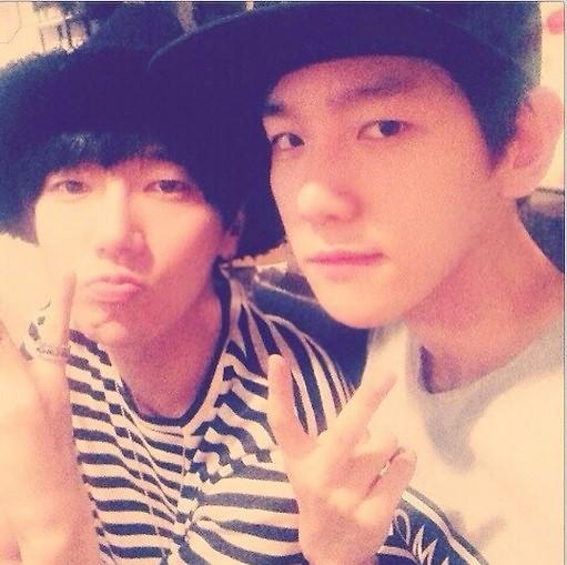 EXO伯贤、SJ艺声晒自拍照潮人范儿十足(图)