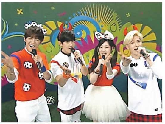 EXO���͹����������ں�¼�ƽ�Ŀ�����ͽ����ͼ��