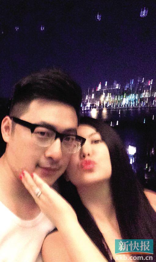 李湘晒与王岳伦亲密合照噘嘴献吻老公(图)