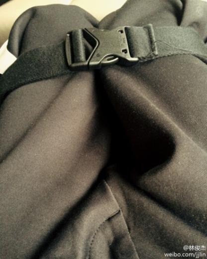 林俊杰双腿被捆坐车8小时粉丝大呼舍不得(图)