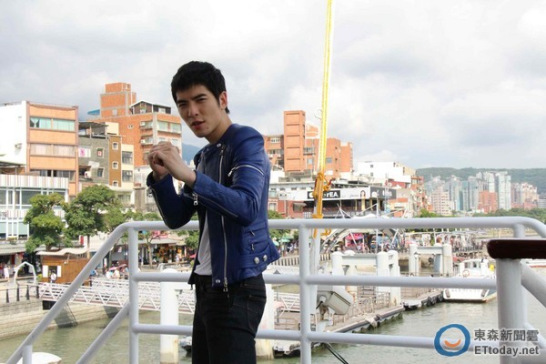 ���������ذ���Ů��������ǣ�Ů������ḻ��ͼ��