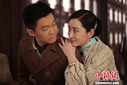 ���¸ҵ��ġ��񿪲�չ��С�����Ϊ����Ӣ������