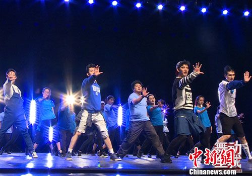 《舞动全城》调至周六播上演“史上最难广场舞”