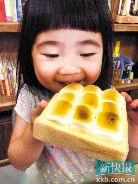 �ܸ��Ů�����ع⡰��㡱����ʳ��Ի���ͼ��