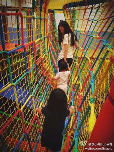 ��С贴�Ů��ˣ���ı��������£����������㣨ͼ��