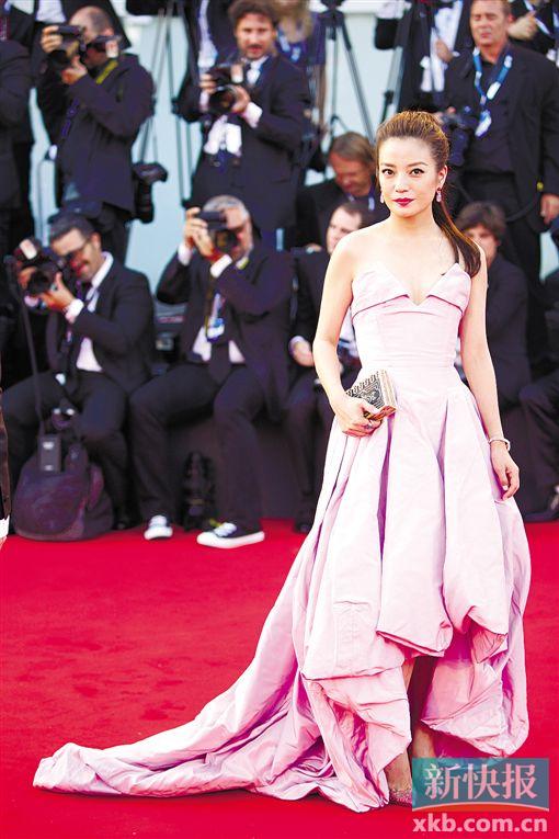 ��ޱ��������˹��Ӱ�ڷ�ɫ����������������ͼ��