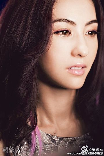 张柏芝为谢霆锋四度流产曾试图用孩子挽救感情(图)