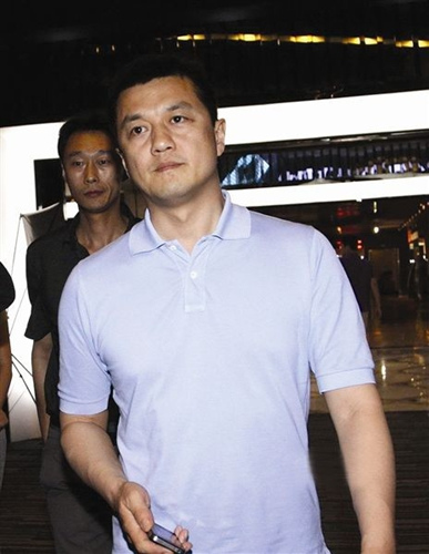 明星分手考验前任:李亚鹏大方祝福凌潇肃抱怨