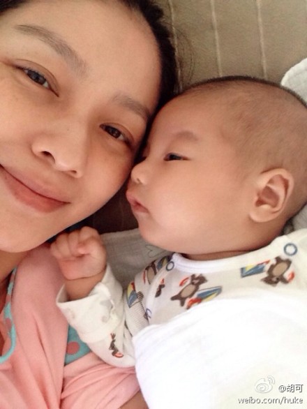 ����ɹ��С���Ӻ���̹��:ϲ�������㣬����ģ�ͼ��