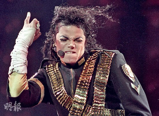 迈克尔·杰克逊登顶“已故名人挣钱排行榜”(图)