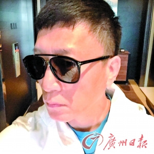 孙红雷婚后频晒自拍网友:他变成了自恋大叔(图)