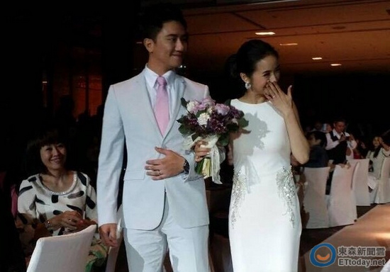 林依晨与丈夫订婚后分居生活2个月见一次(图)