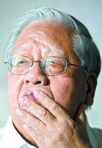 �����и���¥Ǭ��ȥ��ҽѧ��ʿת���������ǣ�ͼ��