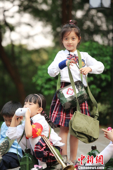 安琪儿一年级情绪崩溃要回家妈妈要求转学