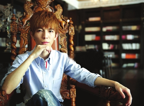 近日,某周刊曝光了郭敬明在上海的豪宅,流出的照片尽显内饰之奢华.