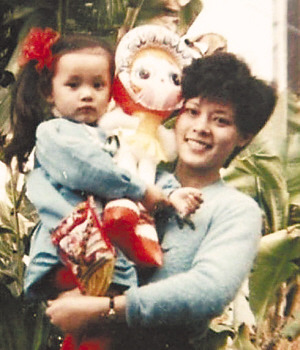 ��ٳĸ�׾����ع����ʲ���Ů����ͼ��