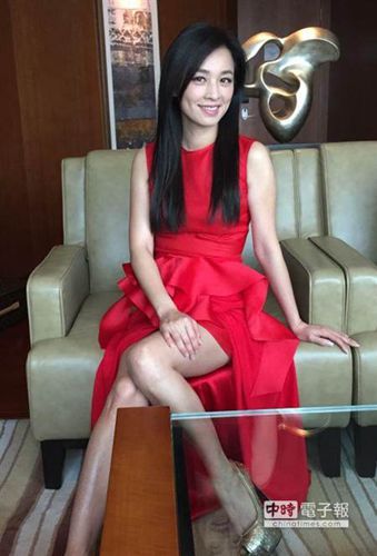 张庭自曝生活趣事半夜被老公背着上厕所(图)