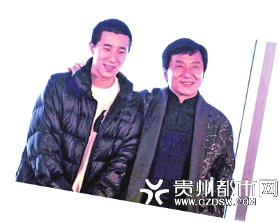 成龙欲帮房祖名复出:争取今年把唱片出了(图)