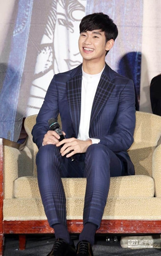 金秀贤短期内未有当兵计划或与《星你》编剧再合作