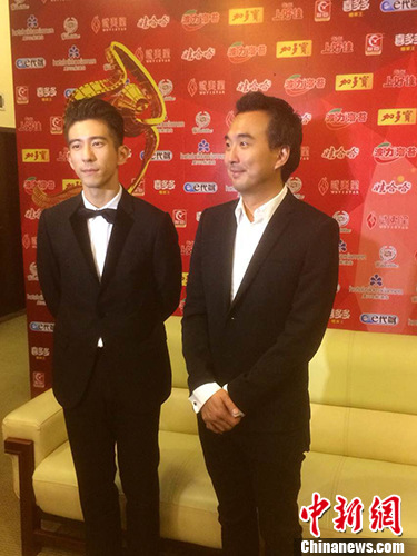 �޽ܿ�̸Ů�Ѽ־�����������һ�б���ƽ����