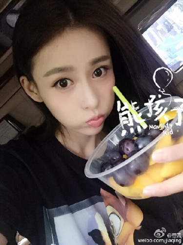 贾青半年6部剧上星坦言爱情稳定之前先拼命