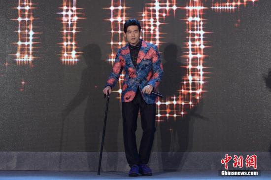 �����������ܶ�����Ӣ�����´ºš����ܽᡱ