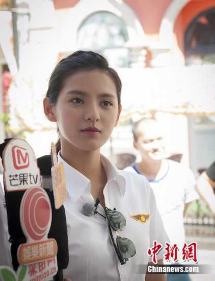 从左至右:杨子,胡夏,杜海涛,谷智鑫,张予曦. 李卿 摄
