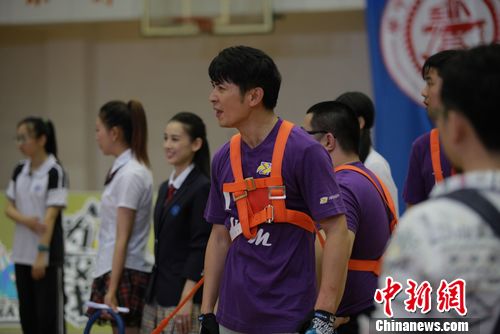 保剑锋录节目疑发飙回应:因太在乎母校荣誉(图)
