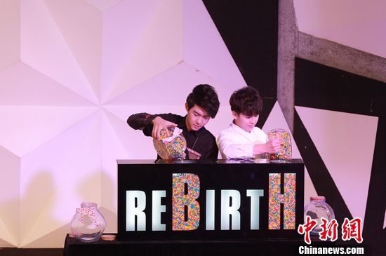 组合徐浩X朱元冰签约新东家感谢歌迷支持(图)