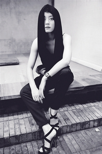 ��ٳ�Ĵ�Ƭ�䡰�����ˡ����ޱ���չ����������ͼ��