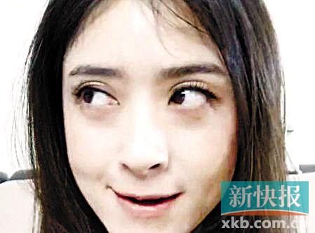 蒋欣模仿金星魔性表情逗趣获对方称赞:配得好