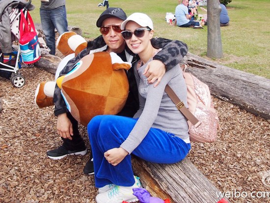 ���ӵ������ӹ�����԰������ޱ��ͬ�У�ͼ��