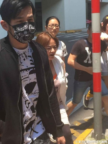 �ܽ���ϲ��Ů���׿�������������������ͼ��