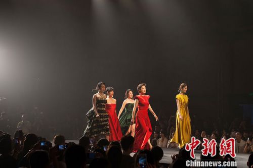 ��ż�����ˡ���Ů��������T̨�������ᣨͼ��