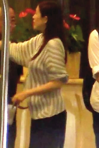 汪峰含糊回应章子怡怀孕:要去问知情人(图)