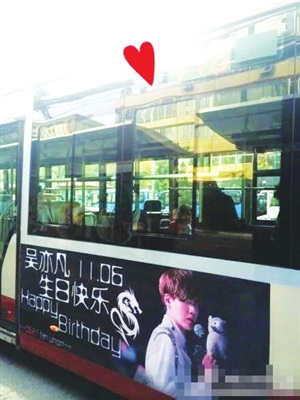 ��˿ӦԮ:���ෲ��˿�а���ֽ¹�Ϸ�˿���Ƽ�¼