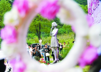 Ҧ���ȵ������人��Ļ���������°�����˼״��ͼ��