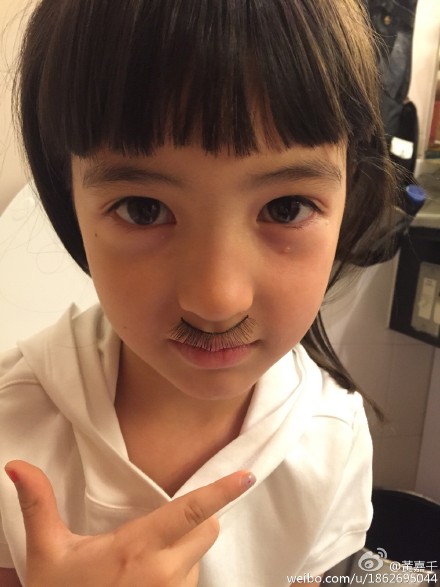 ����ճ���Ӱ���װ���ѣ�������ŵһ�Ľ�ë��ͼ��