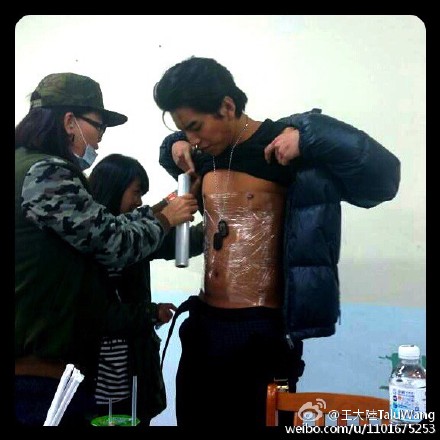 ����½Ϊ��Ϸ������������Ĥ�Գơ�С���⡱