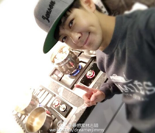 林志颖老婆将坐满月子男方为爱妻煮姜水(图)