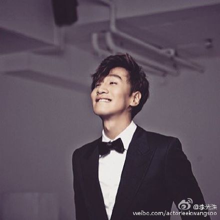 ���䨴���װ¶����΢Ц�����ޣ���Ҫ�����㣨��ͼ��