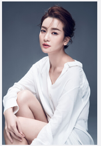 李晟晒性感美照露长腿自夸后称不要脸图