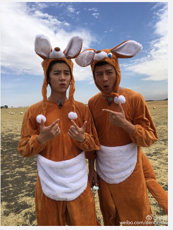 邓超鹿晗穿“袋鼠装”合影欲为鹿晗选女友(图)