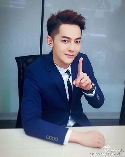 �����Ǵ���װ˧���������ѣ��ɹ���˧����ͼ��