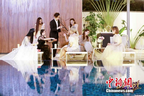 �³���Լ��25λŮ���ҩζ�㳡�涺Ȥ��ͼ��