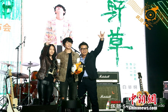 �׾ٸ١�Ұ�ݡ��׳��᣺�������꣬��������