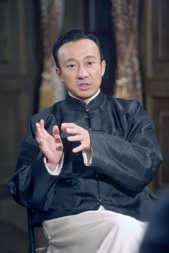 赵立新做客《可凡倾听》称为演杜月笙翻遍老照片