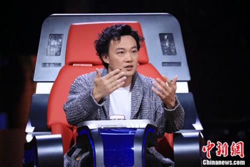 《新歌声》第二期:说唱颠覆演绎王菲金曲