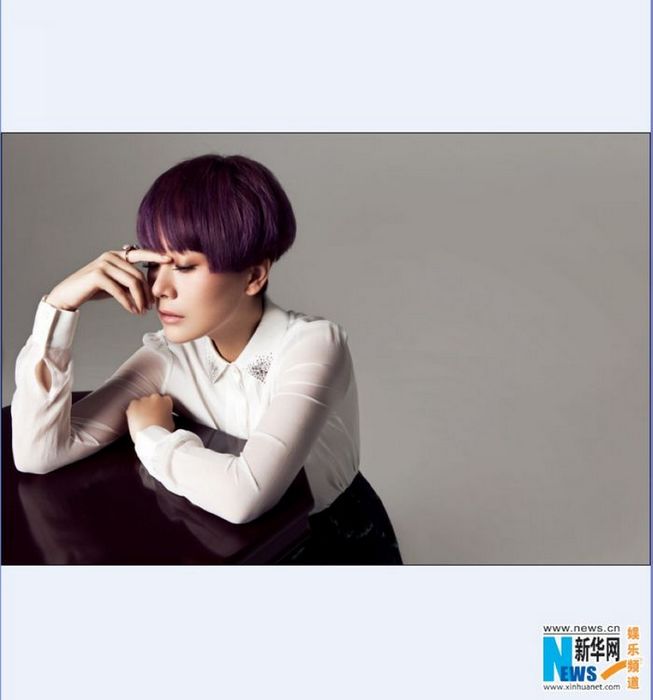 海清画飒爽横眉笑容甜美 剪另类短发